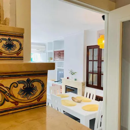 Bonita Casa Centrica Con Piscina & Parking Apartment *